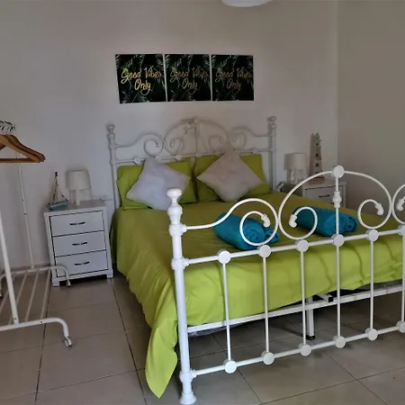 Lemon Tree Courtyard Holiday home