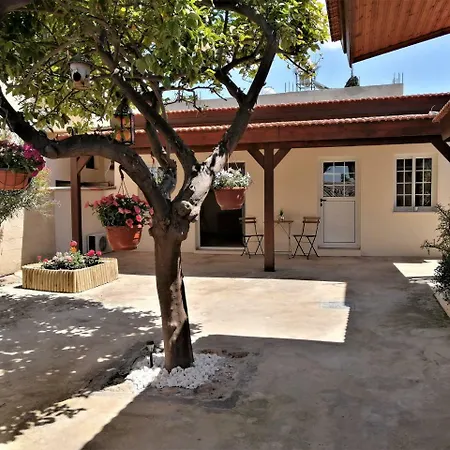Дом отдыха Lemon Tree Courtyard Ларнака