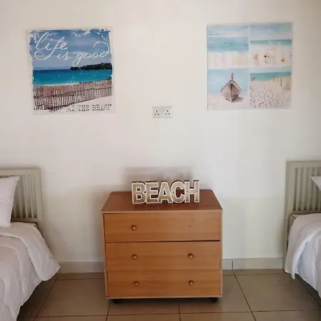 Lemon Tree Courtyard * Lárnaca