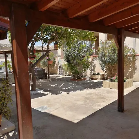 Lemon Tree Courtyard Ларнака