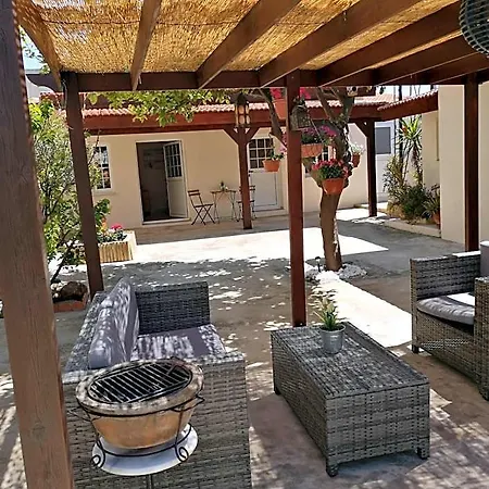 Lemon Tree Courtyard Holiday home Larnaca