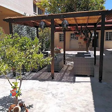 Lemon Tree Courtyard Holiday home