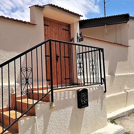 Lemon Tree Courtyard Holiday home *