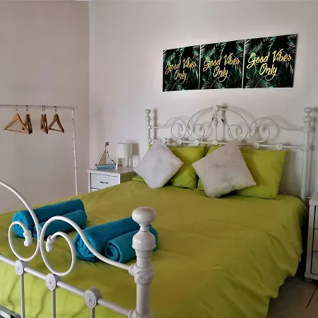 Lemon Tree Courtyard לרנקה
