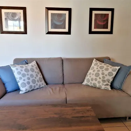 Lemon Tree Courtyard Hébergement de vacances Larnaca