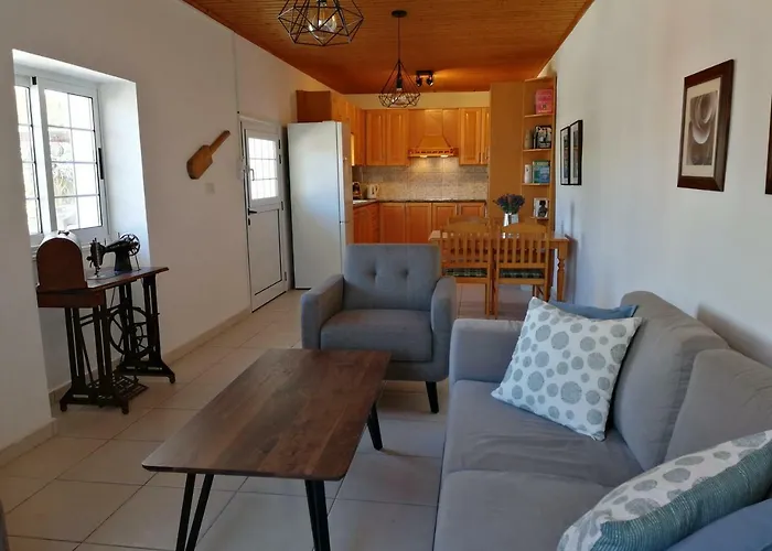 Lemon Tree Courtyard Prázdninový dům Larnaca