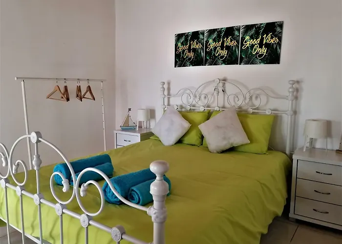 Lemon Tree Courtyard ラルナカ